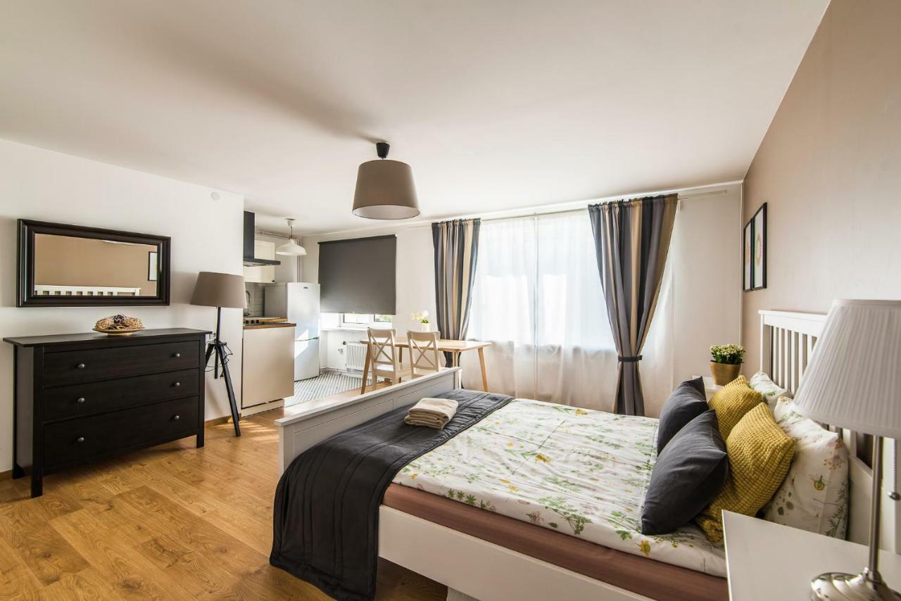 Sunshine Apartment Liepāja Eksteriør billede